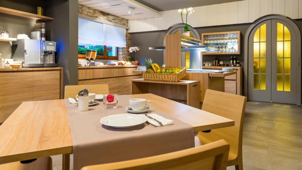 Hotel-Restaurant Ackersand Екстериор снимка
